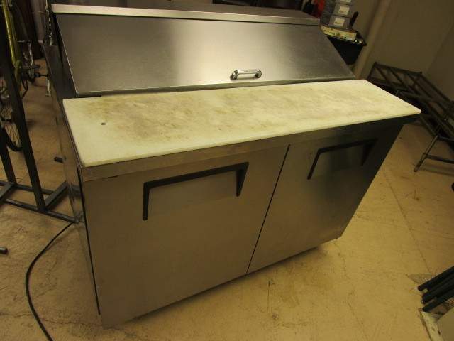 lot 108 image: TRUE, TWO-DOOR SALADSANDWICH PREP REFRIGERATOR