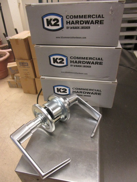 lot 119 image: BRAND-NEW BLACK & DECKER COMMERCIAL DOOR HANDLES