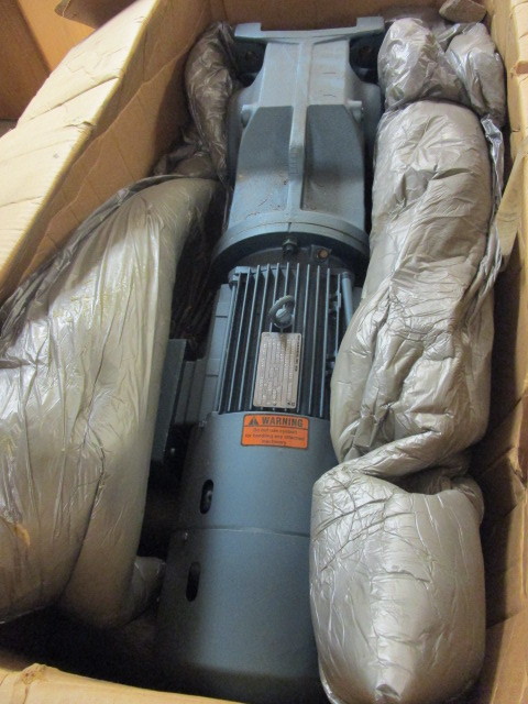 lot 127 image: SEW EURODRIVE GEAR BOX