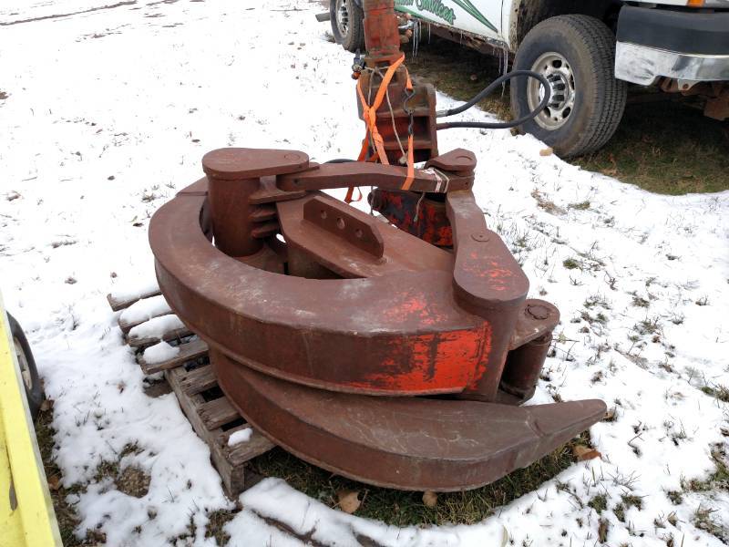 lot 10 image: Timber Jack Rotating Tree Grapple...