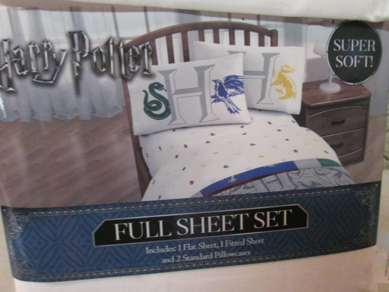 lot 145 image: Harry Potter Super Soft Full Sheet ...