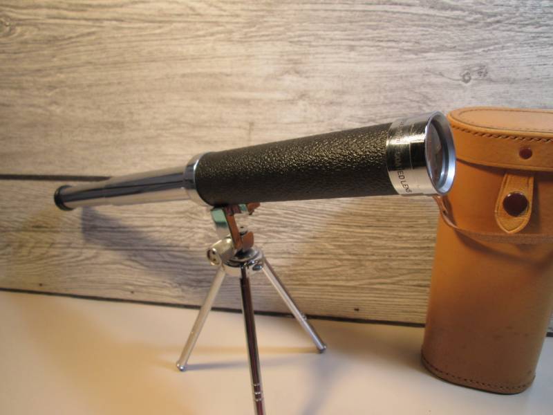 lot 99 image: Vintage Shalco 30x30mm Telescope wi...