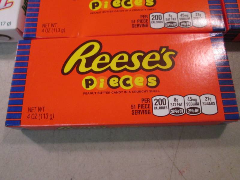 lot 175 image: Reeses Pieces and Junior Mints  B-1...