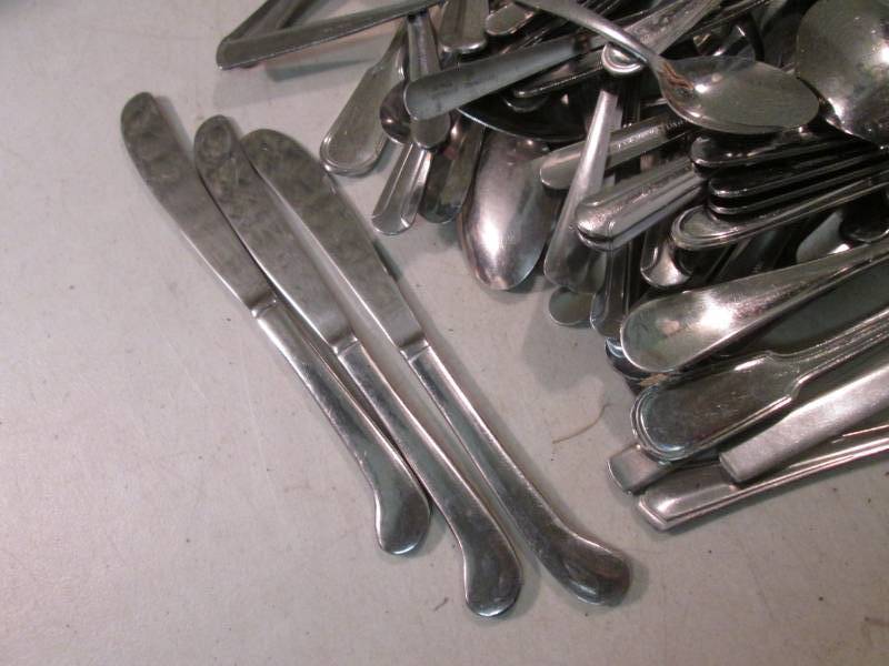 lot 193 image: Lot of Vintage Silverware  D-3...