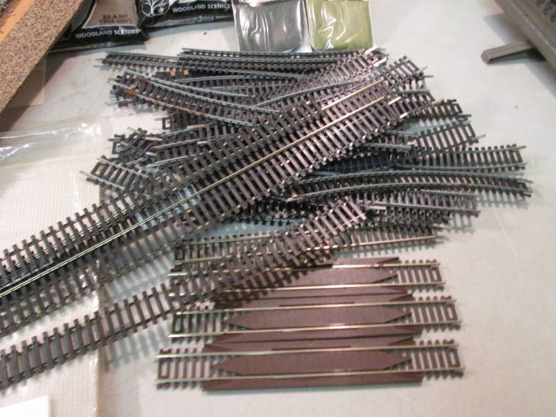 lot 232 image: Lot of Assorted Train Tracks and ot...