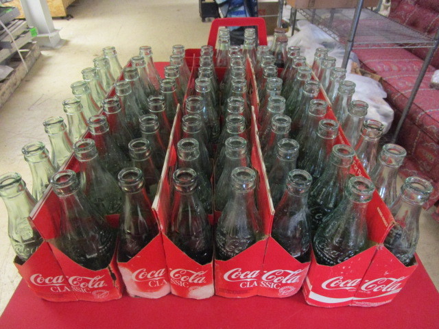 lot 207 image: VINTAGE COCA-COLA BOTTLES