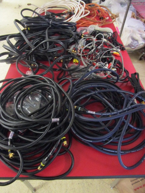 lot 212 image: VIDEO CORDS, CABLE CORDS, SPEAKER CORDS, AV CORDS