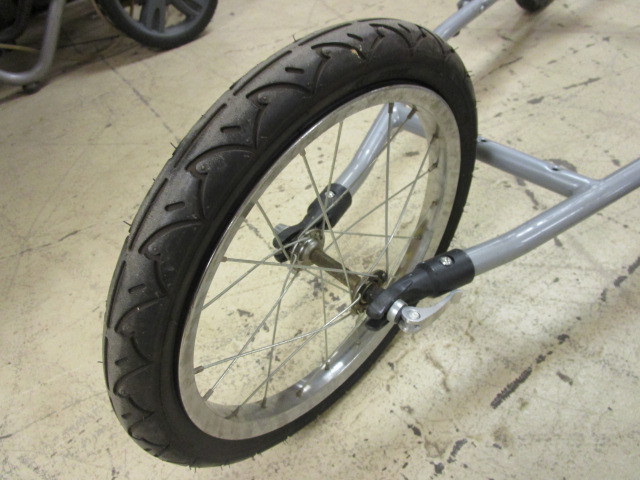 lot 230 image: INSTEP 5K JOGGING STROLLER PARTS