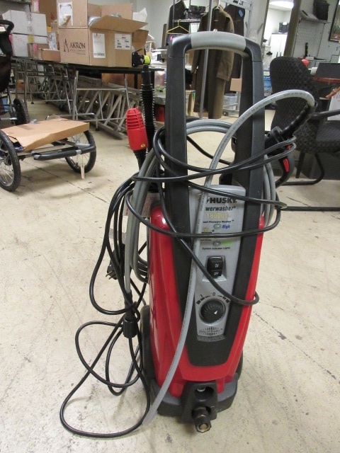 lot 235 image: HUSKY ELECTRIC POWERWASHER