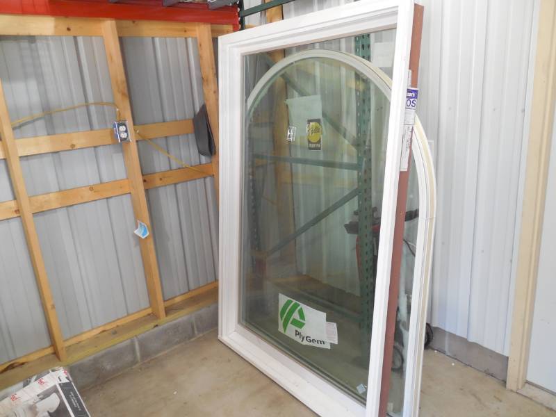 lot 16 image: New 50 x 77 picture window