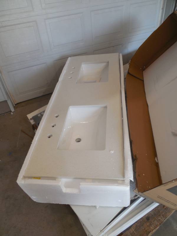 lot 36 image: Bestview Meridian 61-in WhitePolished Engineered Marble Bathroom Vanity Top