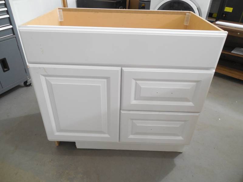 lot 37 image: Project Source 36-in White Bathroom Vanity Cabinet