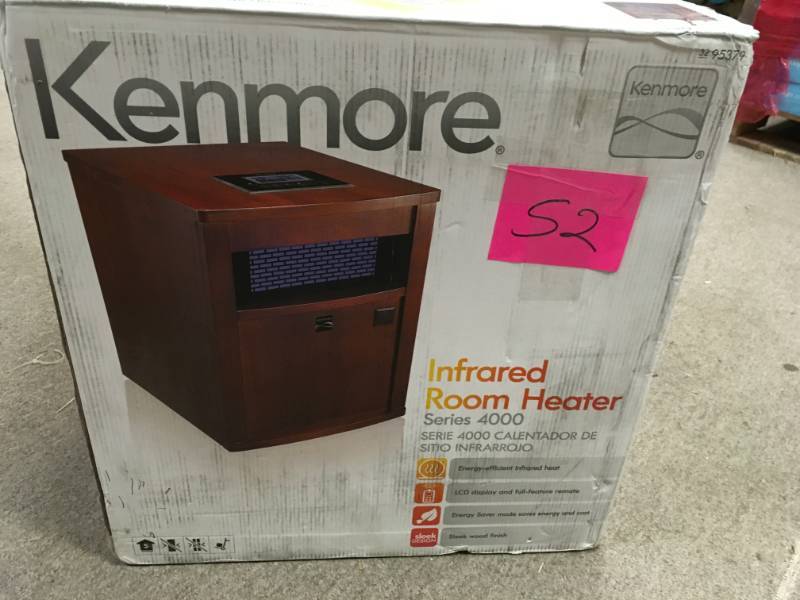 lot 52 image: KENMORE INFRARED ROOM HEATER SERIES 4000- open box