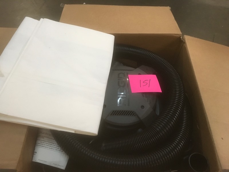 lot 151 image: 16 Gal. 6.5 Peak HP NXT Wet Dry Vac with Detachable Blower- good condition