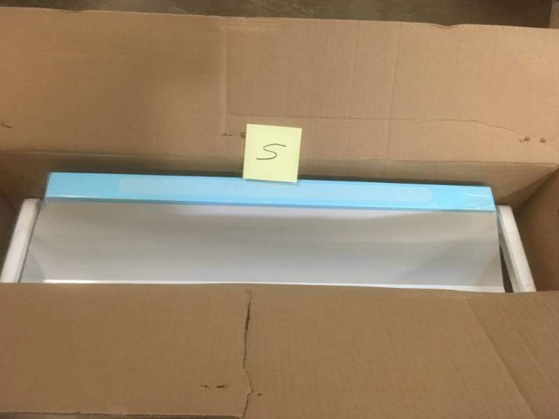 lot 5 image: NuTone RL6200 Series 30 in. Ductless Under Cabinet Range Hood with Light in White- not used