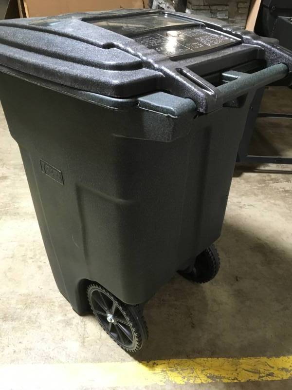 Toter 48 gal. Wheeled Trash Can