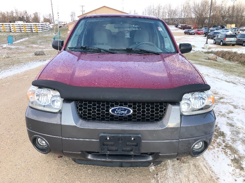 2005 Ford Escape XLT -No RESERVE-