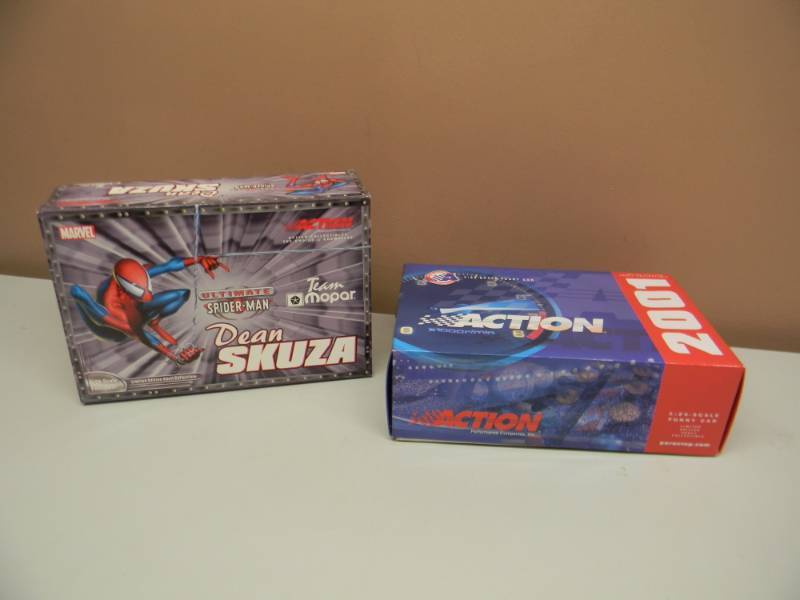 lot 41 image: ACTION 124 SCALE FUNNY CAR MARVEL ULTIMATE SPIDER-MAN - NHRA - LIMITED EDITION 1 OF 4008 - NEW IN BOX - SEE PICTURES