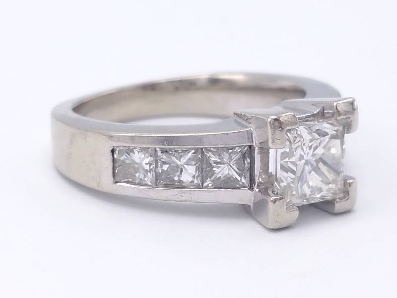 lot 2 image: Breathtaking 2.40 Princess Cut Diamond Estate Ring in 14k White Gold