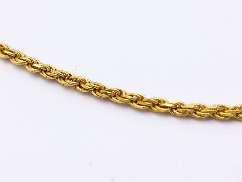 lot 19 image: 14k Yellow Gold Chain Necklace