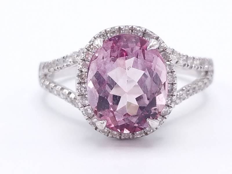lot 20 image: Beautiful Pink Sapphire and Diamond Estate Ring in 10k White Gold