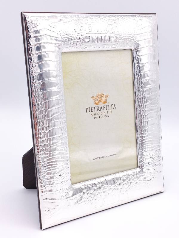 lot 56 image: High End Pietrafitta Silver Snakeskin Styled Picture Frame, New $158 Retail