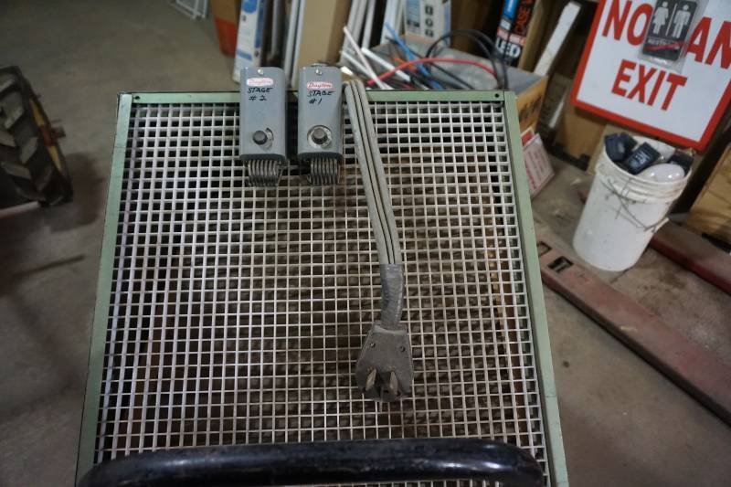 lot 30 image: Dayton Model 3E273 20 Kilowatt Electric Portable Furnace