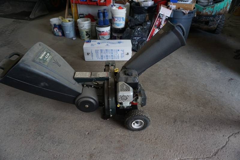 lot 27 image: MTD Yard Machines 3 Function Power Wood Chipper