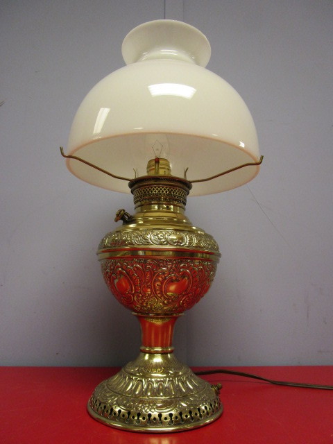 lot 317 image: VINTAGE BRASS ELECTRIC LAMP, MADE FROM AN OIL LAMP
