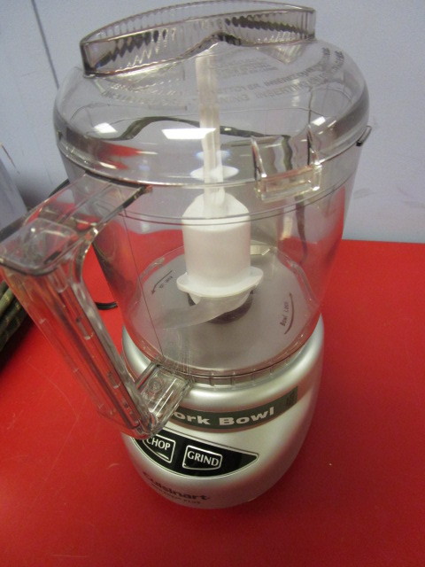 lot 336 image: CUISINART MINI-PREP PLUS FOOD PROCESSOR AND COFFEE MAKER, GE IRON, SUNBEAM TOASTER