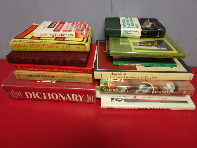 lot 366 image: ASSORTED REFERENCE BOOKS