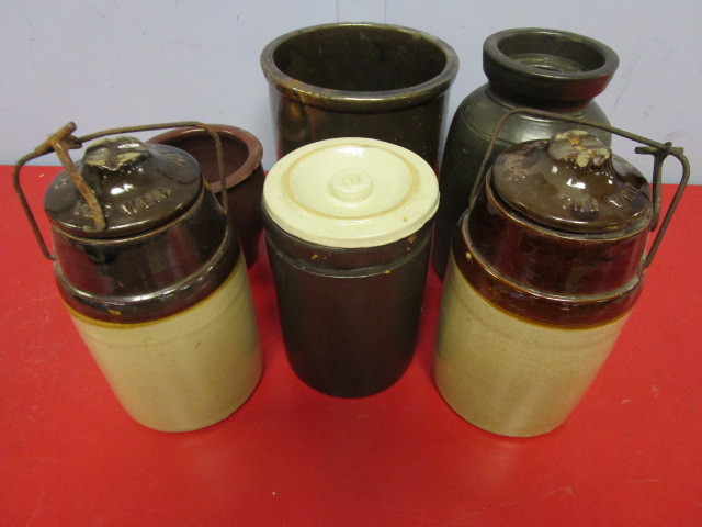 lot 379 image: VINTAGE WEIR CROCKS, AND OTHER STONEWARE ITEMS