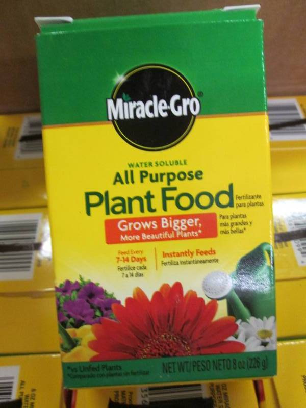 12- 8 oz Miracle Gro All Purpose Pl...