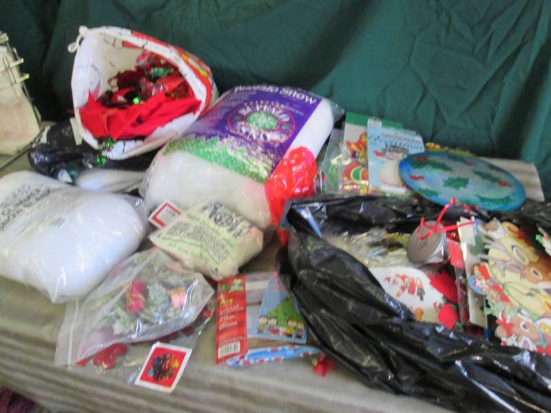 Artificial Snow, Bows, Assorted Hol...