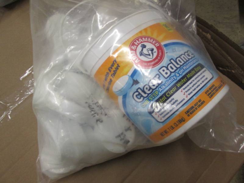 2 Arm & Hammer Clear Balance pH Mai...