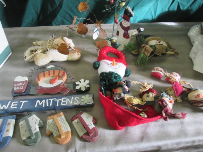 Assorted Snowmen Dcor...
