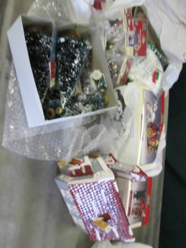 Christmas Village Buildings & Acces...