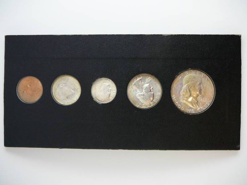 lot 80 image: Proof Set