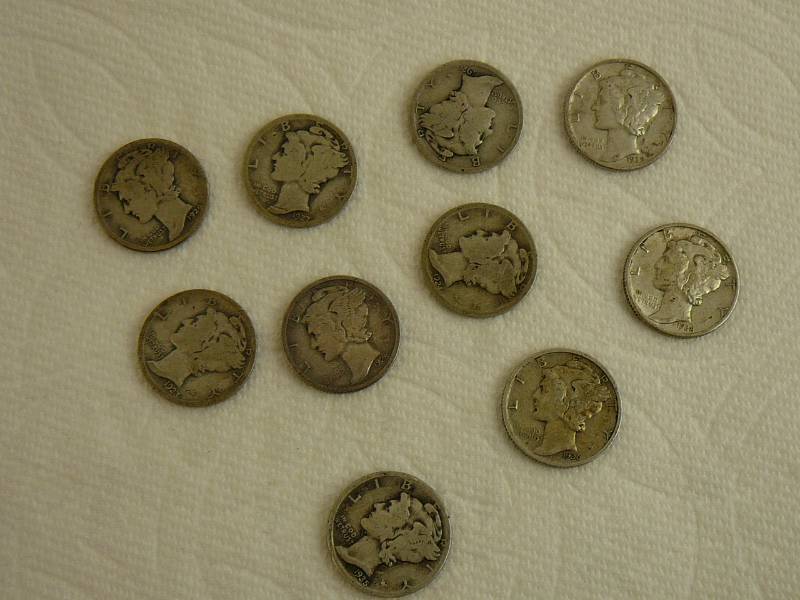 lot 109 image: 10 - Mercury Dimes
