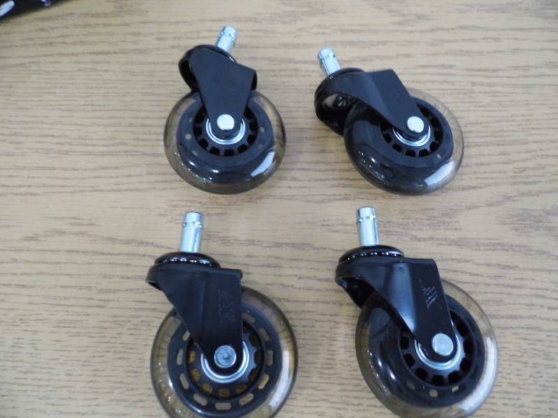 Lot of 4 Caster Wheels