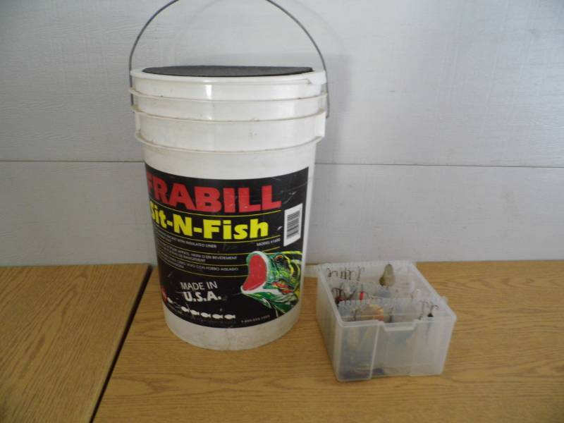 Fishing Lures - Fish Bucket