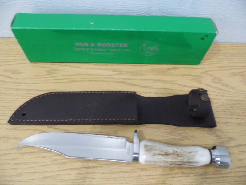 Hen and Rooster Knife w Sheath