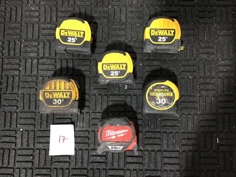 lot 17 image: Tape Measures- Lot of 6, failed, non-working, damaged tape measures DEWALT, STANLEY & MILWAUKEE