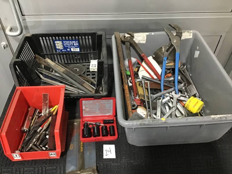 lot 24 image: Huge lot of tools - Everything pictured is included.