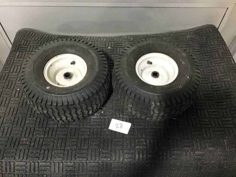 lot 28 image: Carlisle Turf Saver 15X6.00-6NHS-Lot of 2