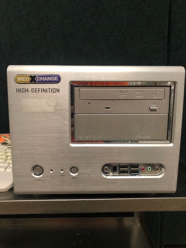 lot 13 image: Selling Online Used $1000 MEDXCHANGE Drshd-L&nbspHigh Definition HD Surgical&nbspDigital Recording System - Includes Keyboard and Cables - Great Working Condition