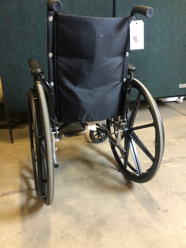lot 11 image: Invacare 9000 SL Collapsible Wheelchair from SpinLife - Good Condition - Armrests should be replaced