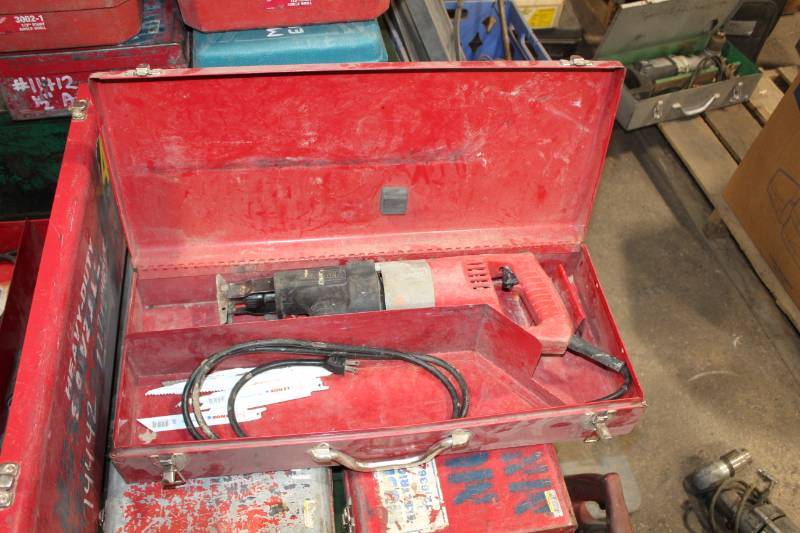 lot 113 image: Milwaukee Heavy Duty Sawzall with Case