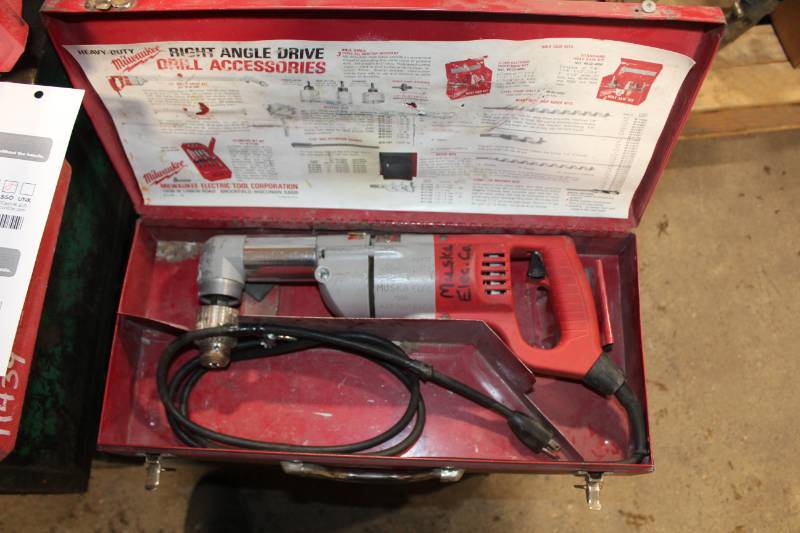 lot 121 image: Milwaukee 12in. Heavy Duty Right Angle Drill with Case