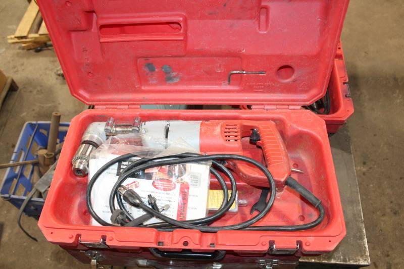 lot 124 image: Milwaukee 12in. Heavy Duty Right Angle Drill with Case